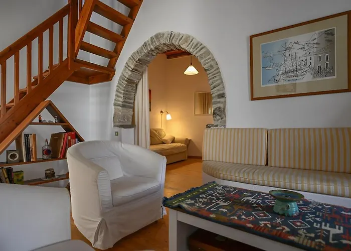 Jolandas Castle House